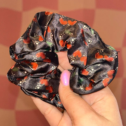 Scrunchie - Cherry Hearts