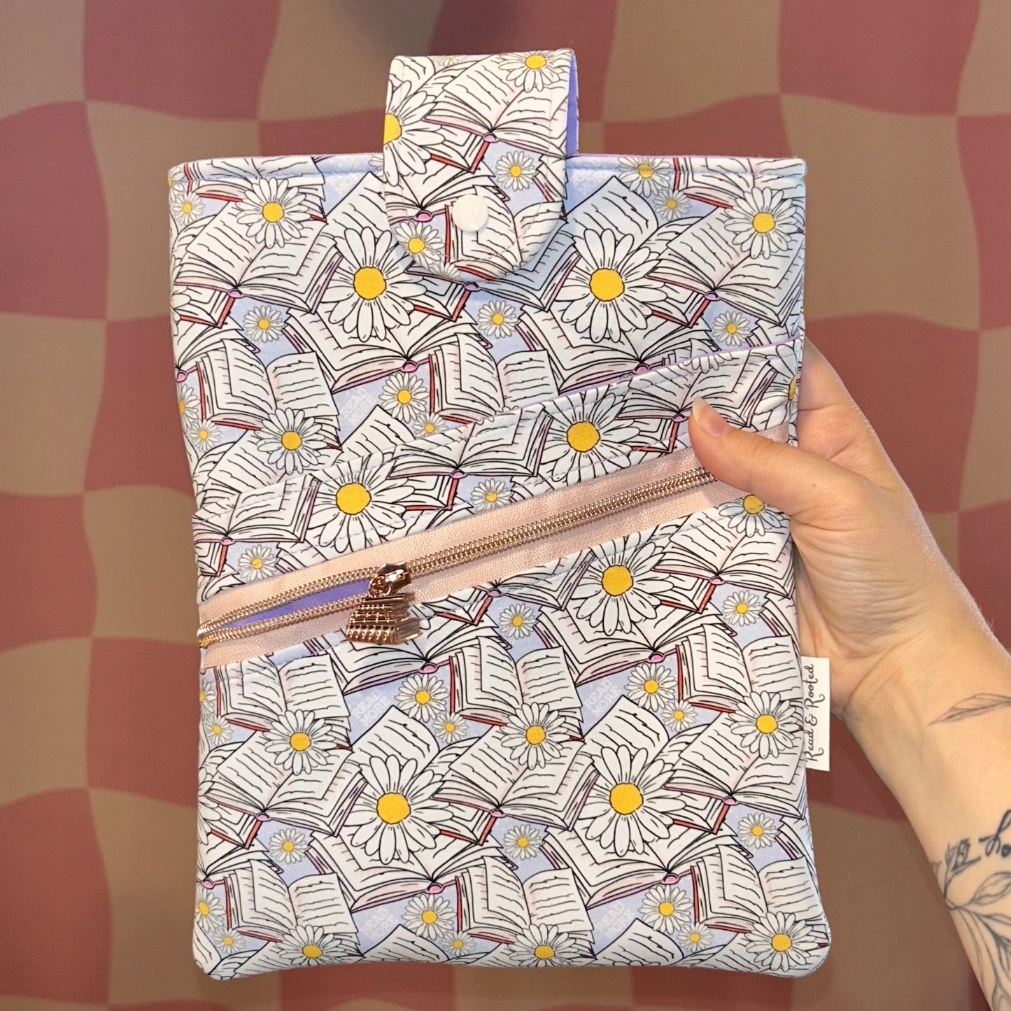Read More Books & Daisies Book Sleeve PREORDER