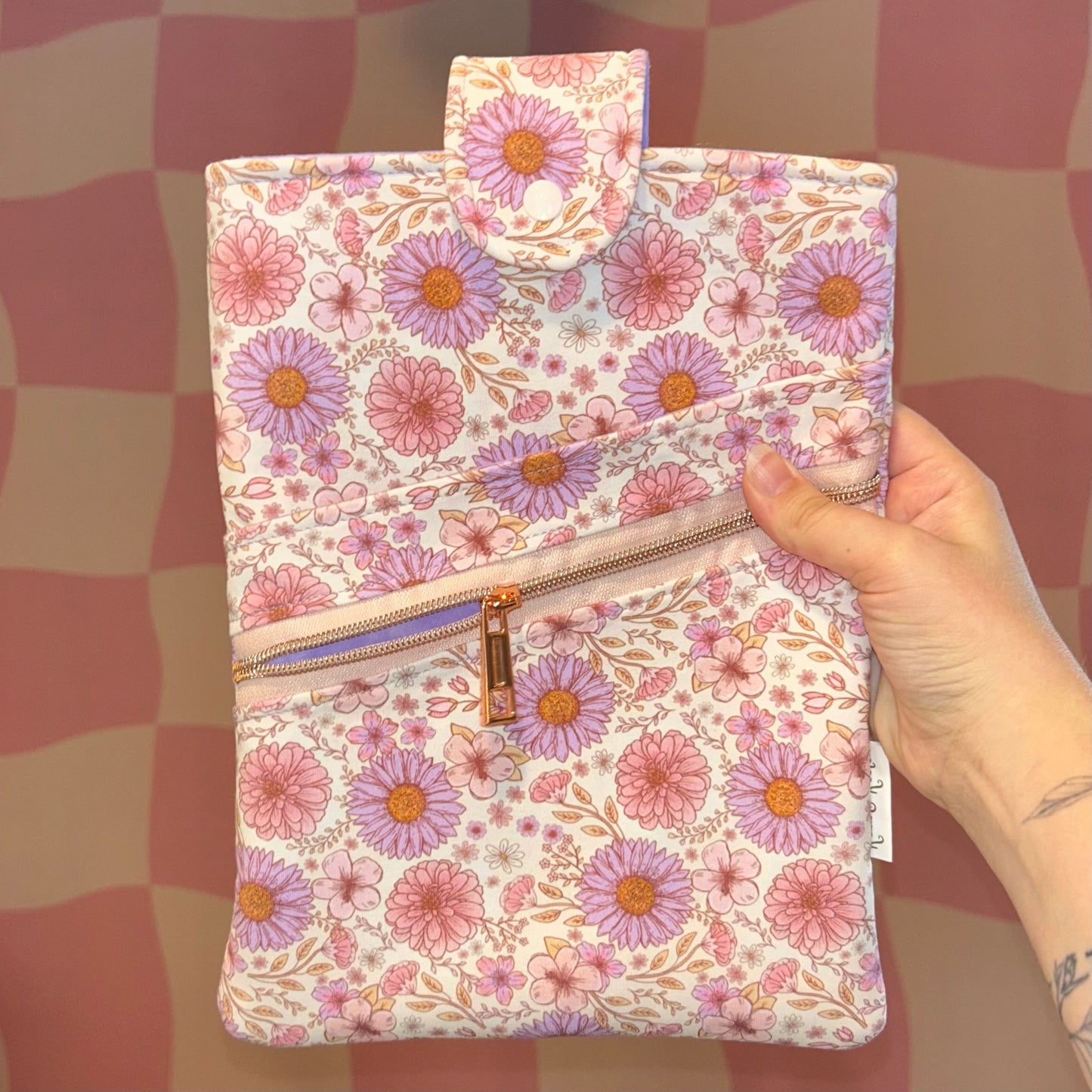 Spring Daisies Book Sleeve PREORDER