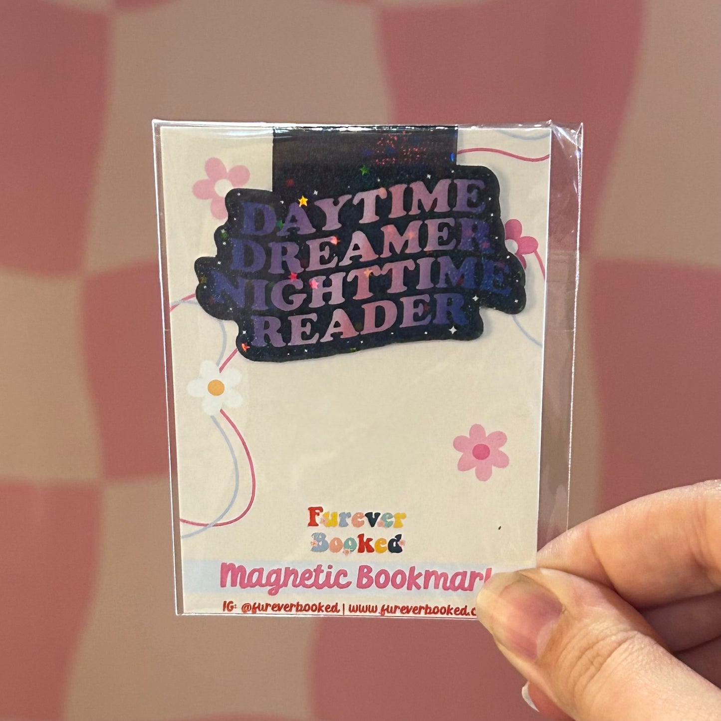 Magnetic Bookmark - Daytime Dreamer Nighttime Reader Glitter