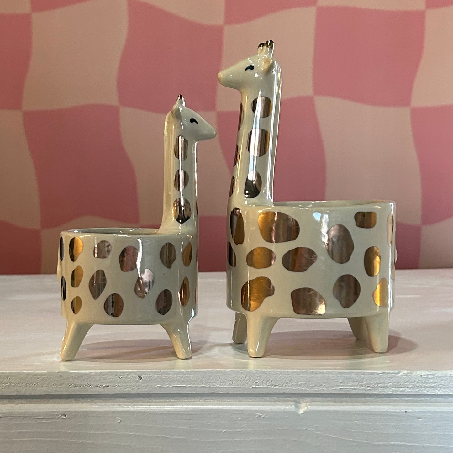 Giraffe Pot